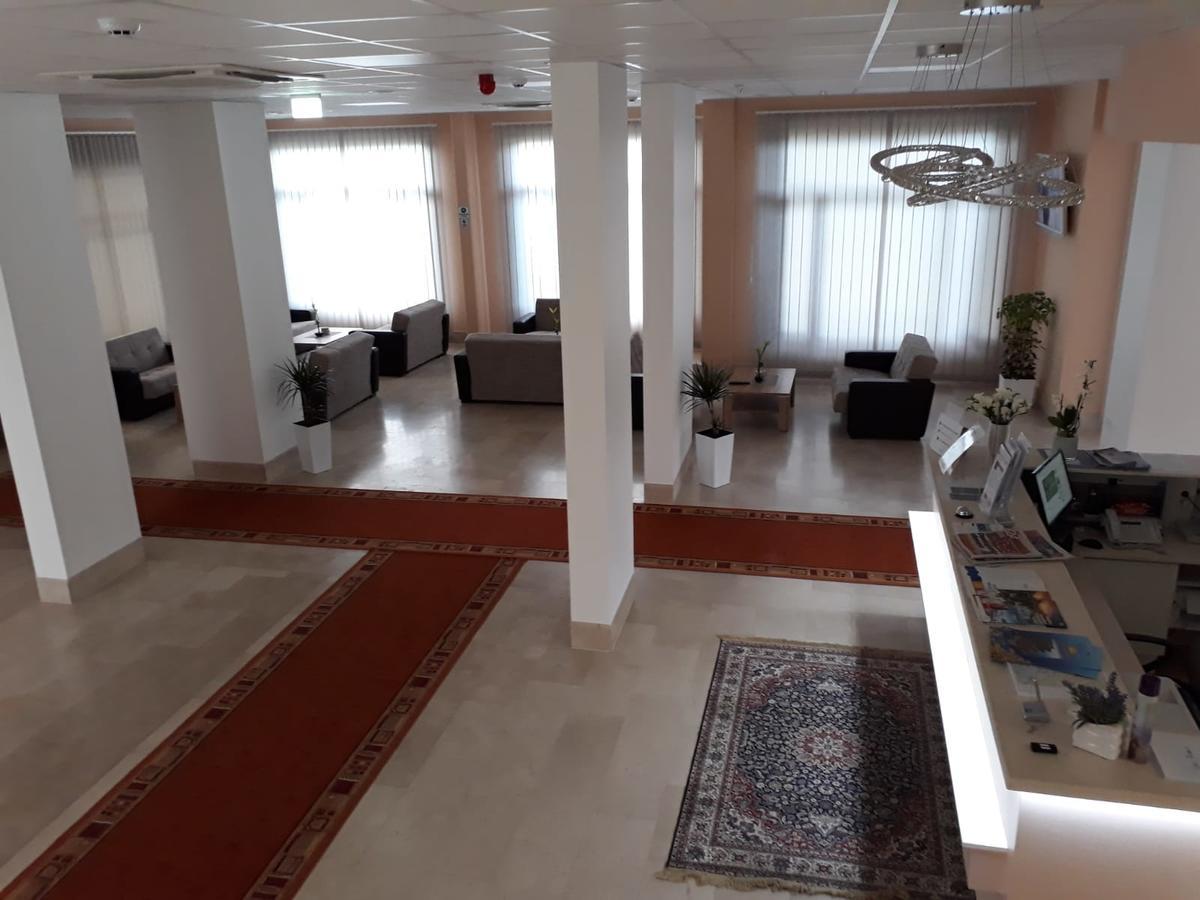 Hotel Albamaris 비오그라드나모루 외부 사진